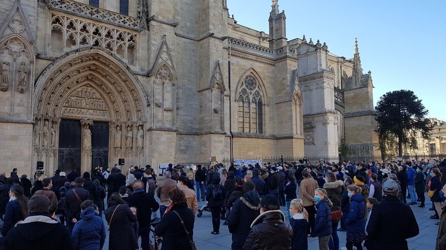 messe dictature sanitaire catholiques