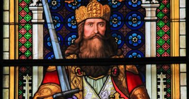 Commentaire de l’« Abrégé de l’Histoire de France » de Bossuet. Partie 9 : le règne de Saint Charlemagne
