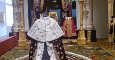 Retour sur l’exposition « Le Dernier Sacre », par la section légitimiste de Paris